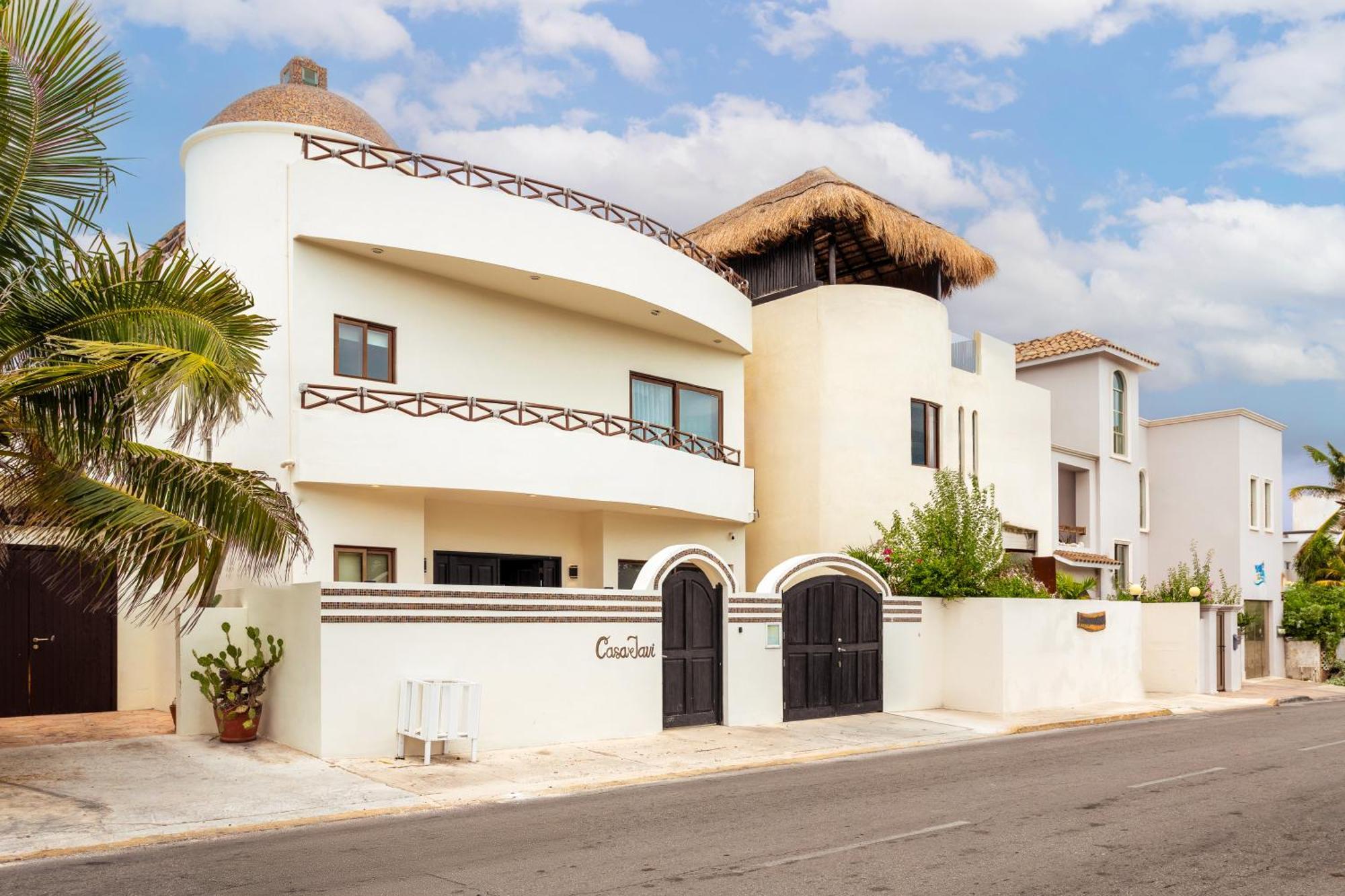 Casa Javi- Ocean Front Located Mid Isla Mujeres Villa Екстериор снимка